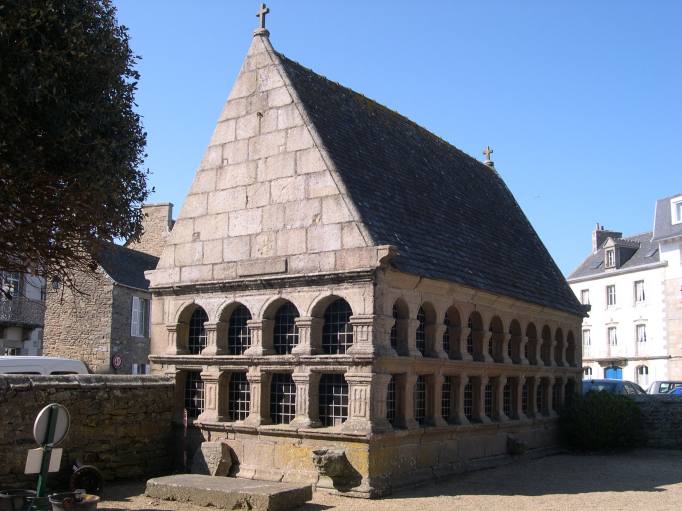  devant l'église